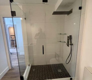 cutting-edge Frameless Shower Systems